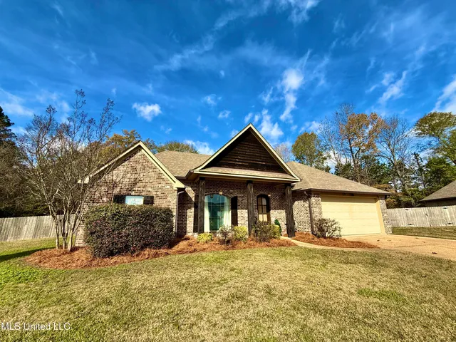 $259,900 | 154 Beechwood Circle, Pearl, MS 39208