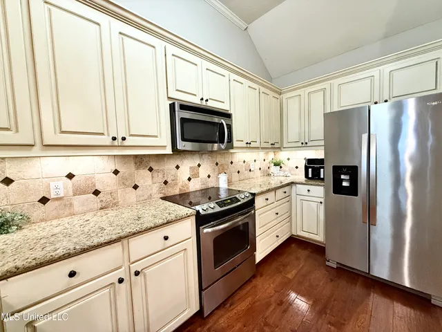 $259,900 | 154 Beechwood Circle, Pearl, MS 39208