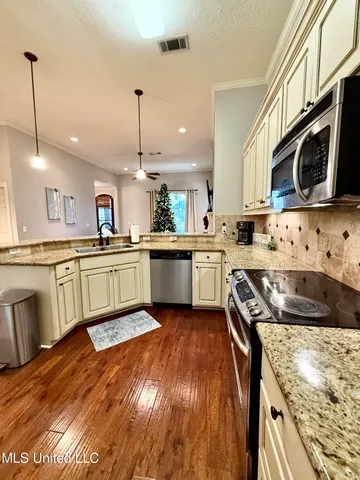 $259,900 | 154 Beechwood Circle, Pearl, MS 39208