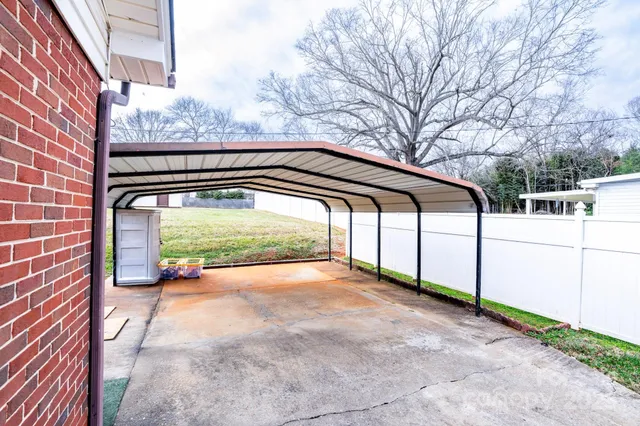 $239,900 | 185 33rd Street Northwest, Hickory, NC 28601