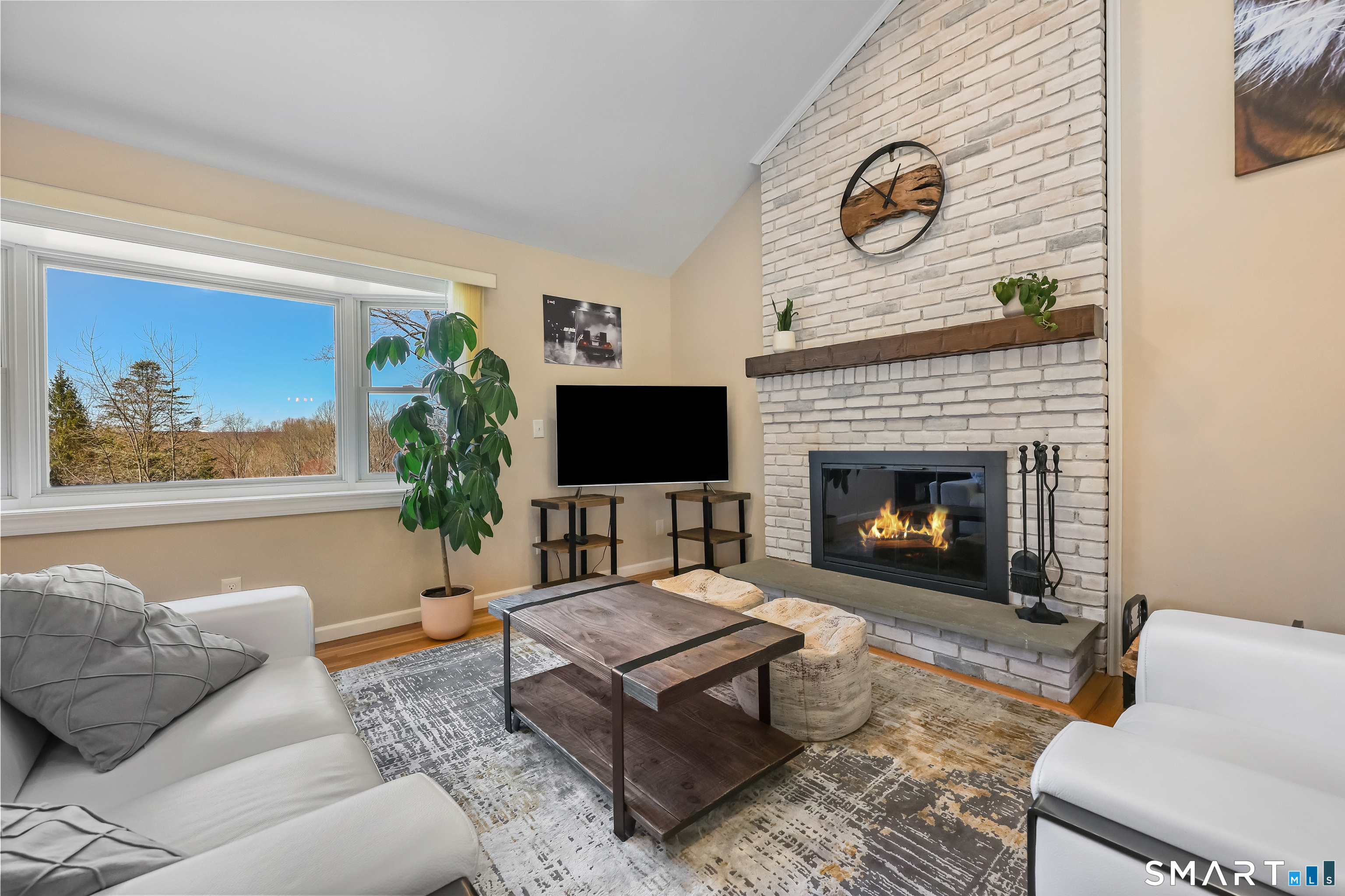 262 Ivy Hill Road Ridgefield, CT 06877 - Photo 5 of 30