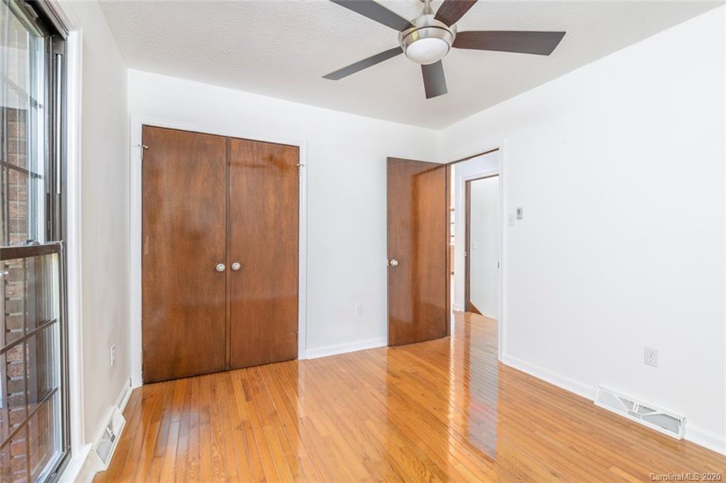 5 Melton Rd Extension Candler, NC 28715 - Photo 7 of 29 Gallery Image 7