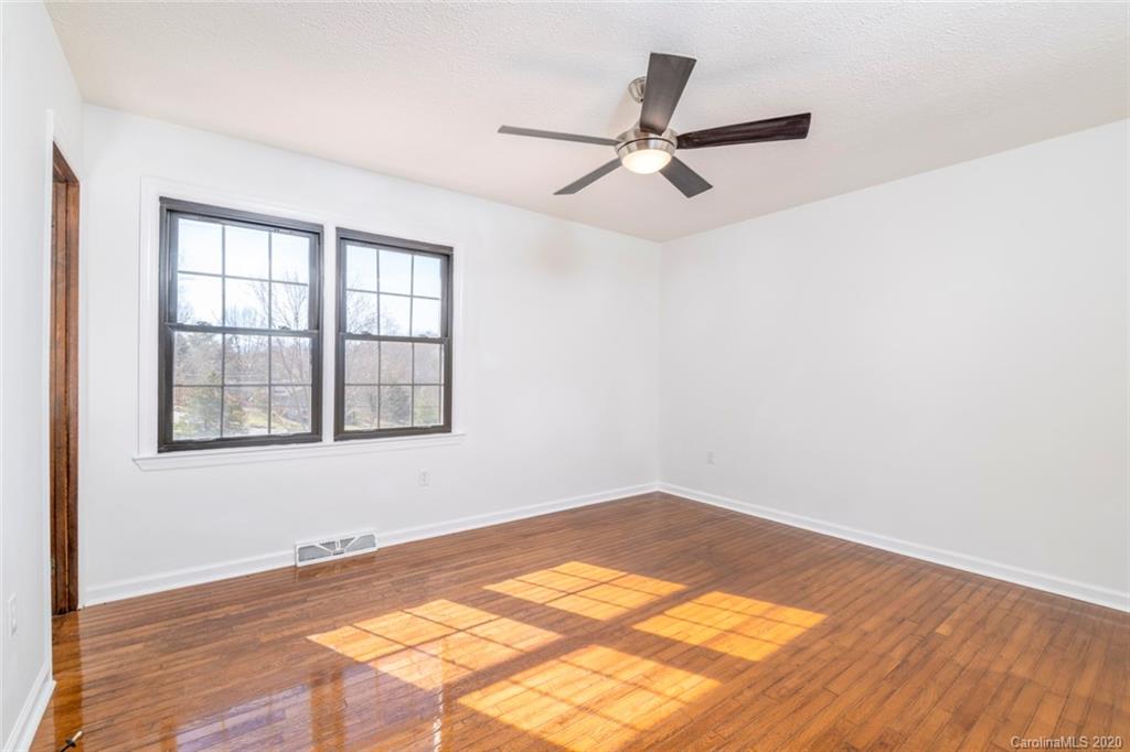5 Melton Rd Extension Candler, NC 28715 - Photo 10 of 29 Gallery Image 10