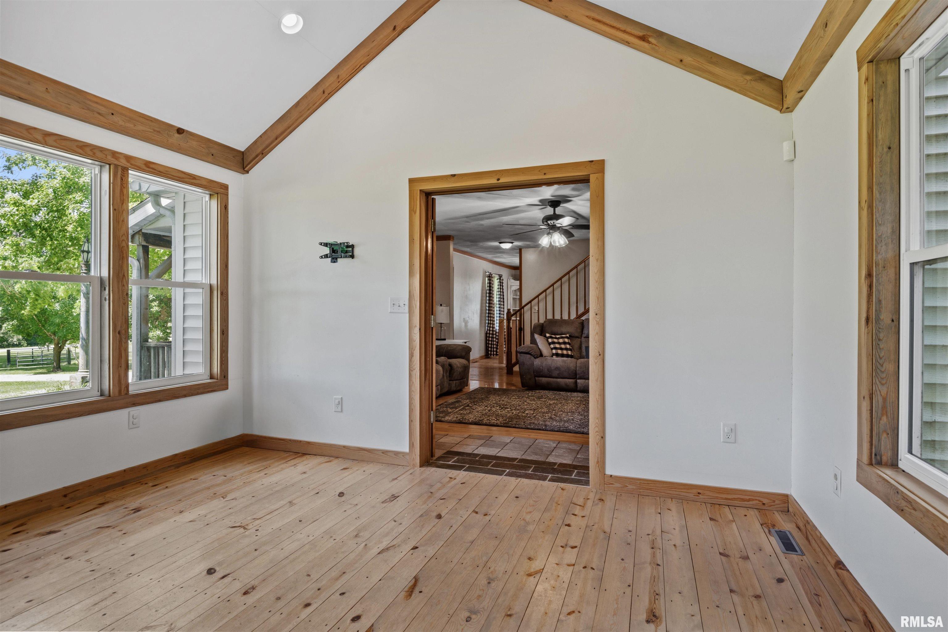 9127 East Loami Road Loami, IL 62661 - Photo 14 of 53