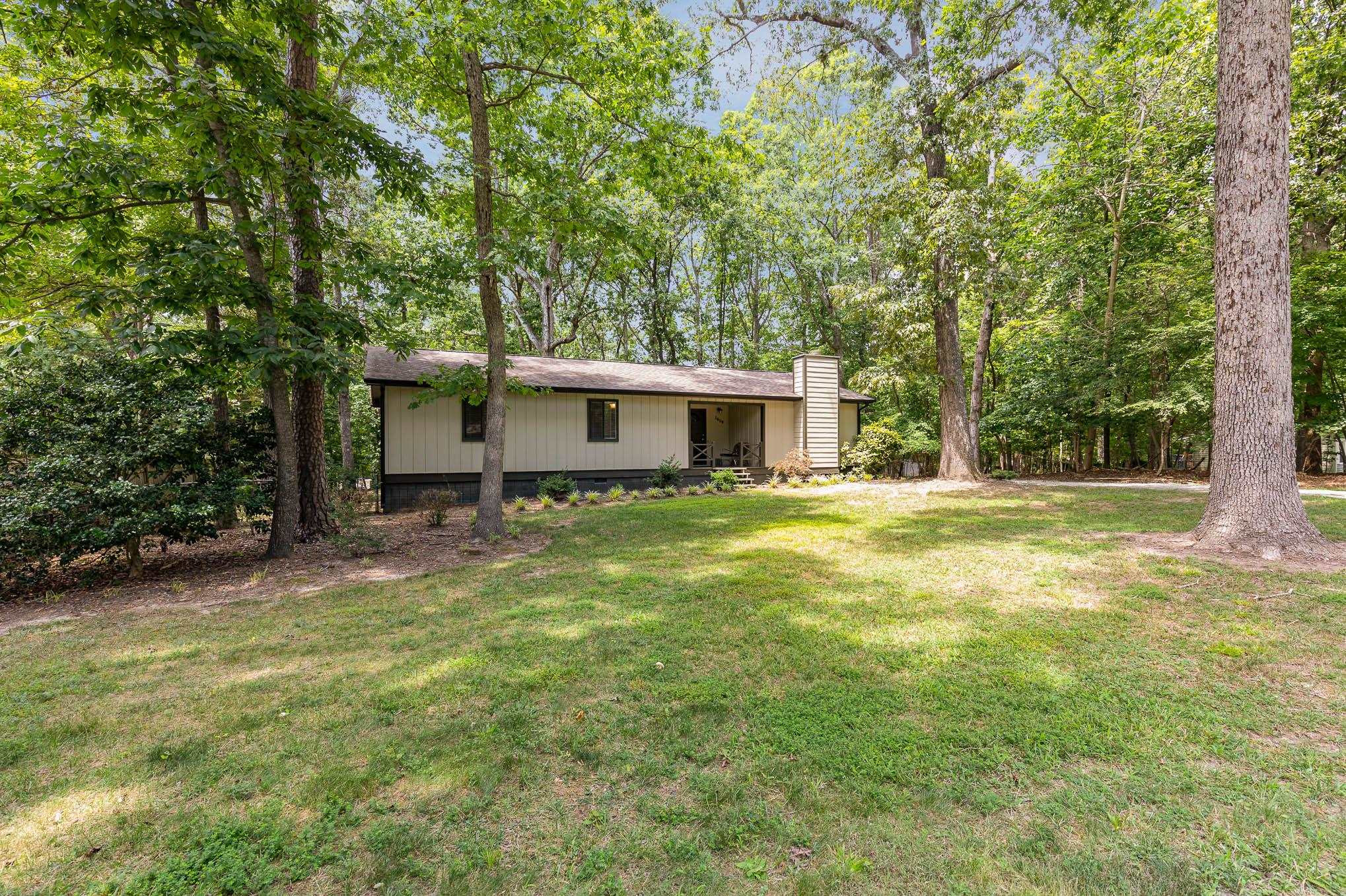 5609 Roslyn Road Durham, NC 27712 - Photo 5 of 31 Photo 5