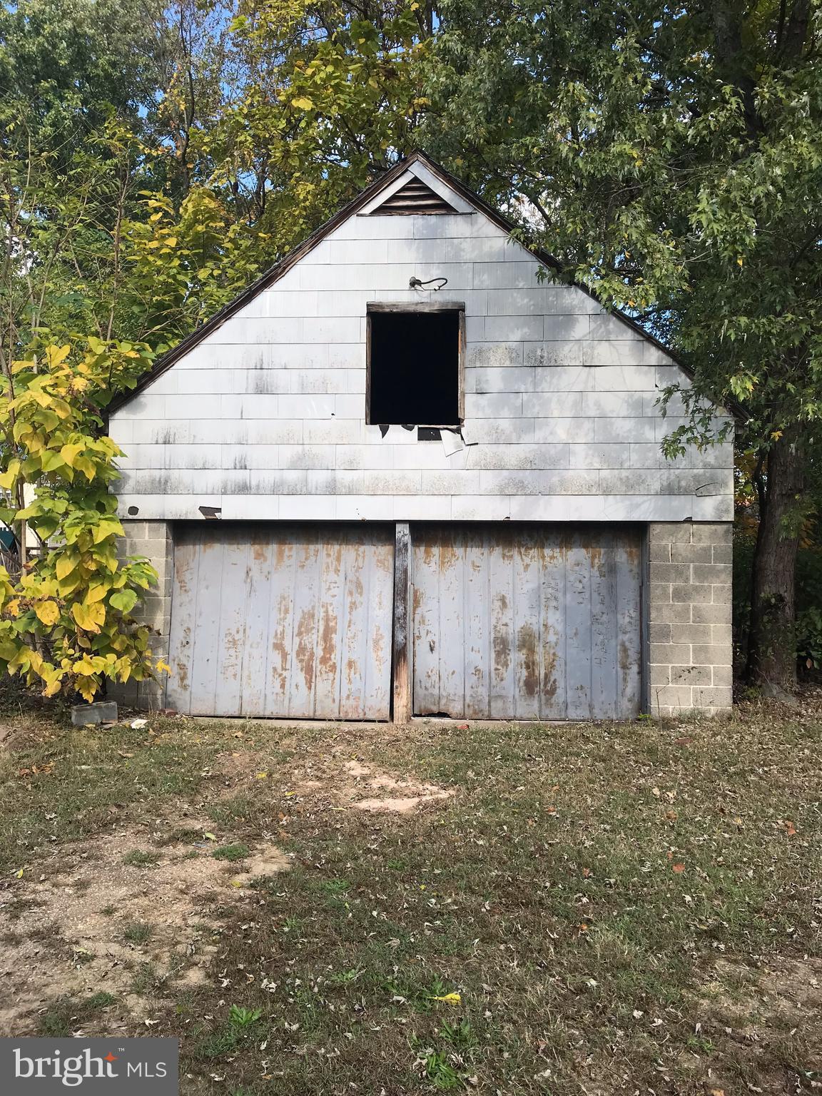 8090 Clark Station Road Severn, MD 21144 - Photo 2 of 4 Front of garage
