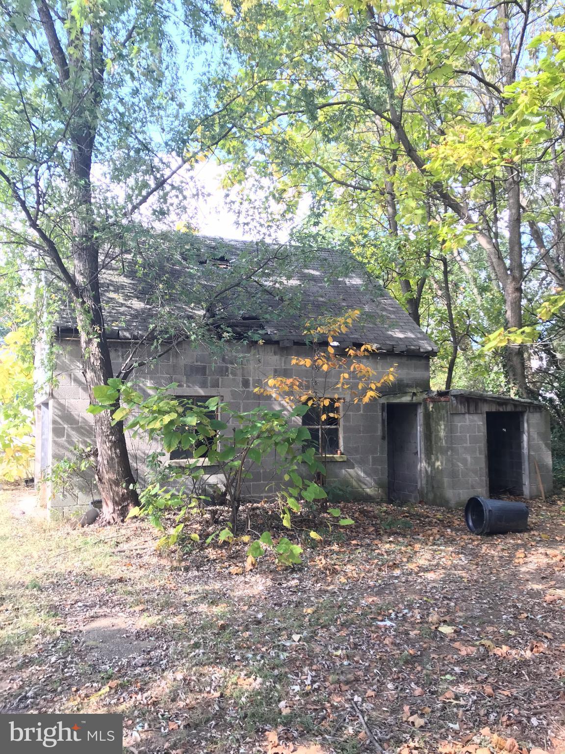 8090 Clark Station Road Severn, MD 21144 - Photo 4 of 4 Back of gargage