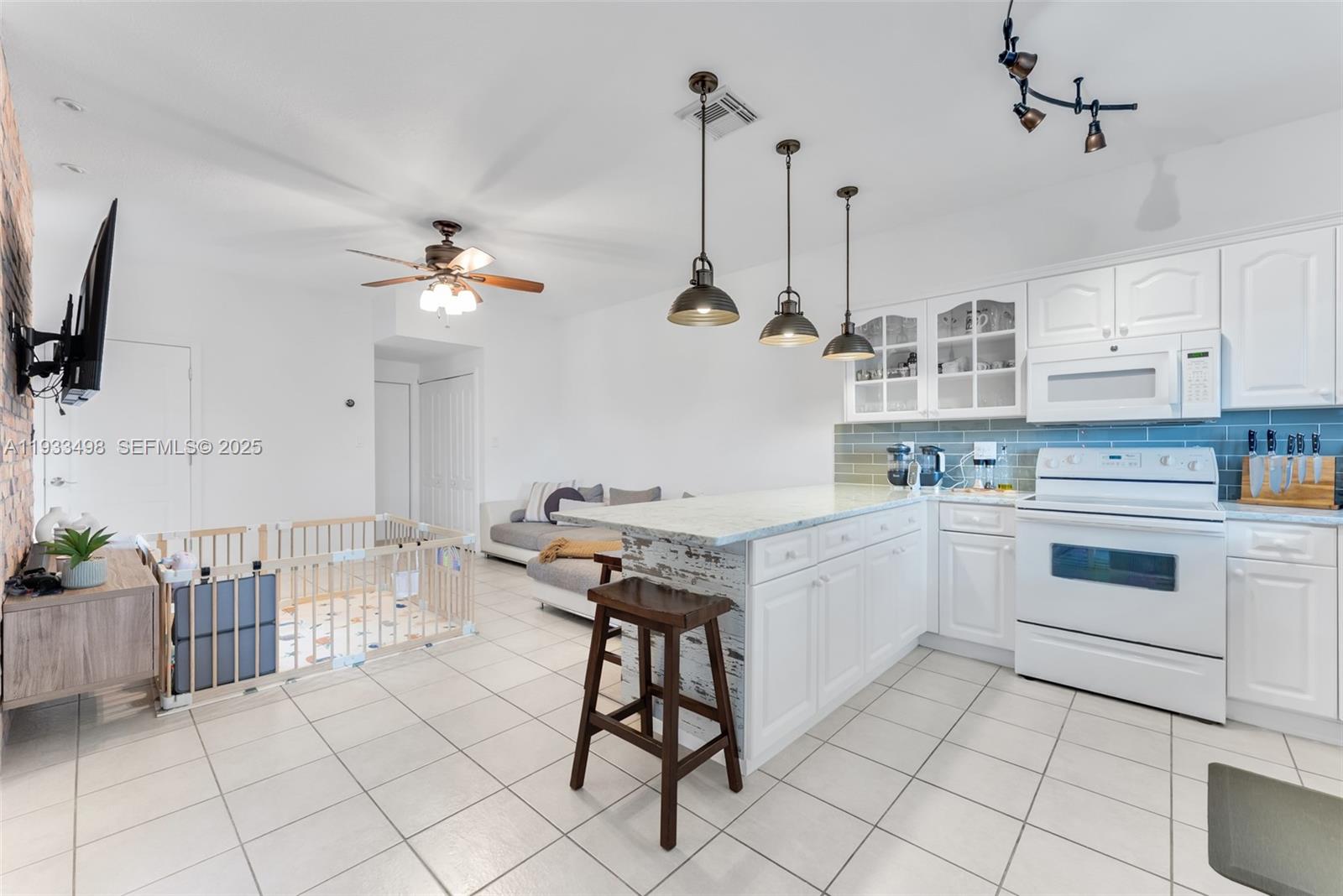 12925 Southwest 49th Court Miramar, FL 33027 - Photo 14 of 29