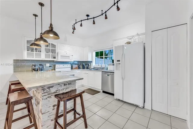 $550,000 | 12925 Southwest 49th Court, Miramar, FL 33027