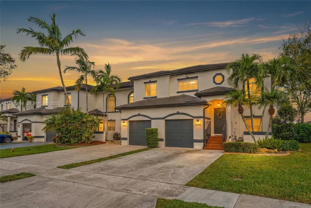 $550,000 | 12925 Southwest 49th Court, Miramar, FL 33027