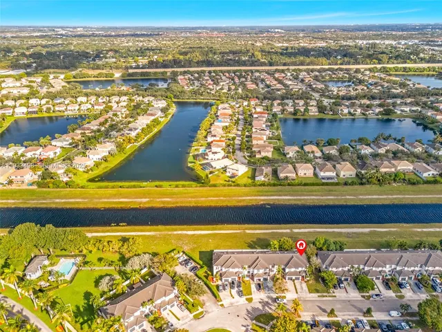 $550,000 | 12925 Southwest 49th Court, Miramar, FL 33027