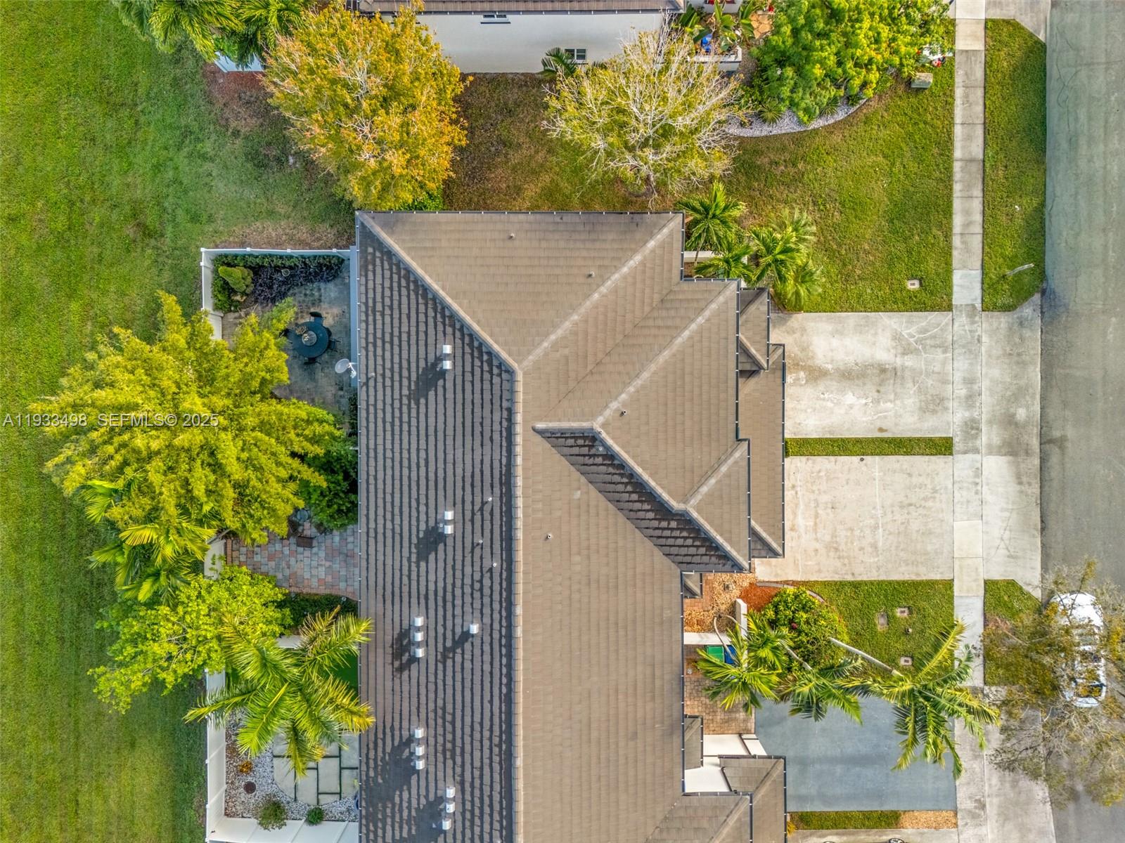 12925 Southwest 49th Court Miramar, FL 33027 - Photo 6 of 29