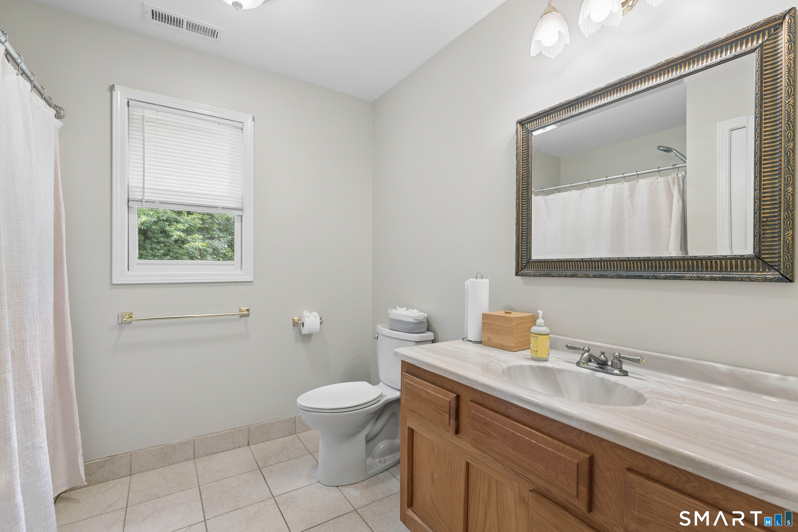 47 Autumn Ridge Road Shelton, CT 06484 - Photo 23 of 40