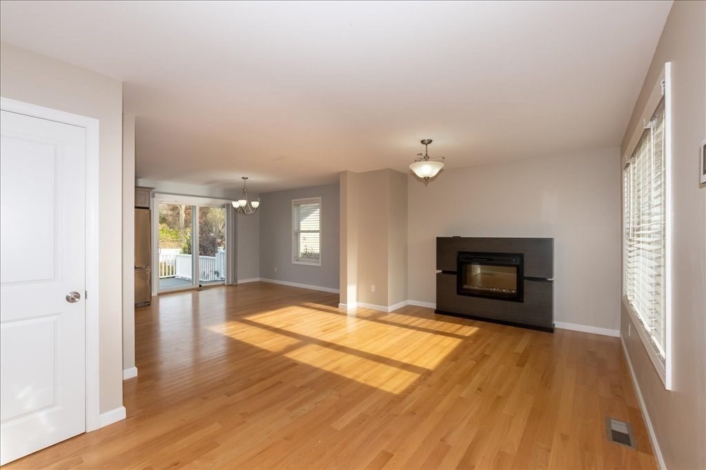 841 Newbury Street Springfield, MA 01104 - Photo 14 of 36 Gallery Image 14