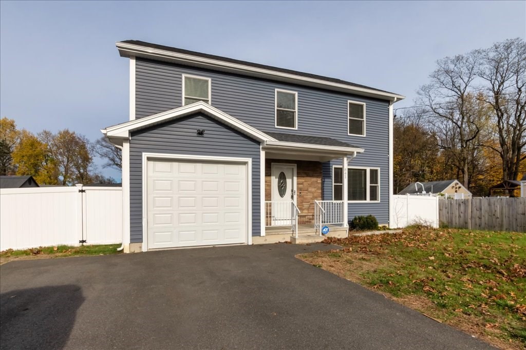 841 Newbury Street Springfield, MA 01104 - Photo 3 of 36 Gallery Image 3