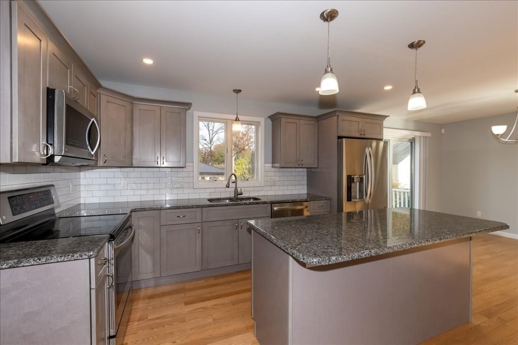 841 Newbury Street Springfield, MA 01104 - Photo 10 of 36 Gallery Image 10