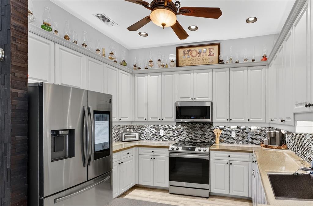 113 Sesame Road West Rotonda West, FL 33947 - Photo 15 of 40