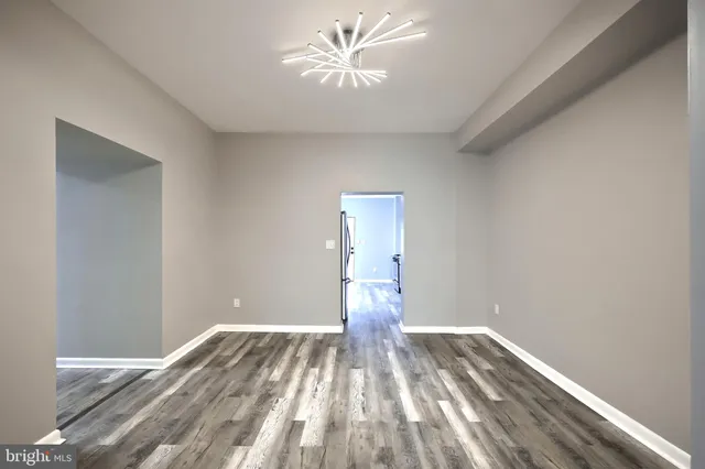 $285,000 | 240 East King Street, York, PA 17403