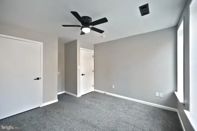 $285,000 | 240 East King Street, York, PA 17403