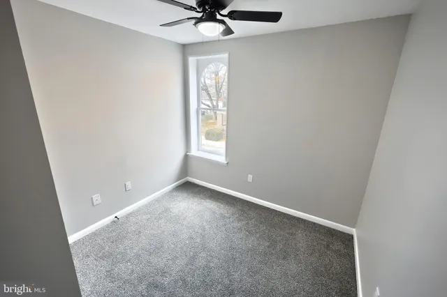 $285,000 | 240 East King Street, York, PA 17403