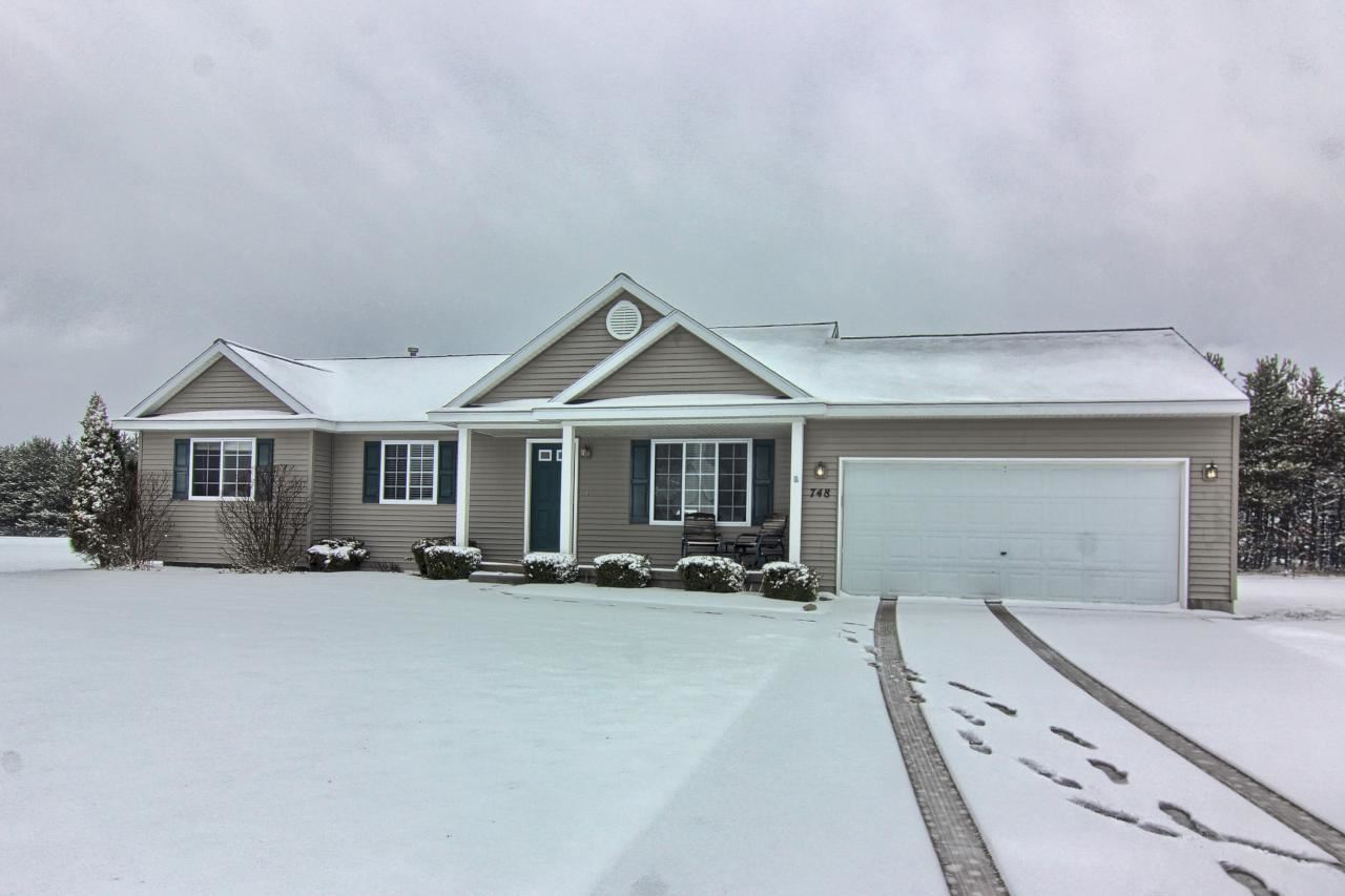 748 Strohm Road Traverse City, MI 49696 - Photo 25 of 26 1813933-24.JPG