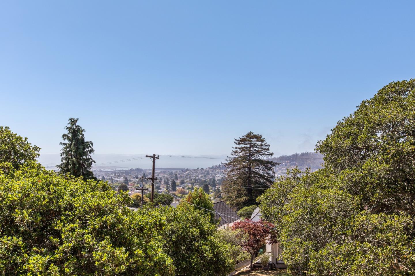 585 Santa Rosa Avenue Berkeley, CA 94707 - Photo 45 of 71 a view of a city