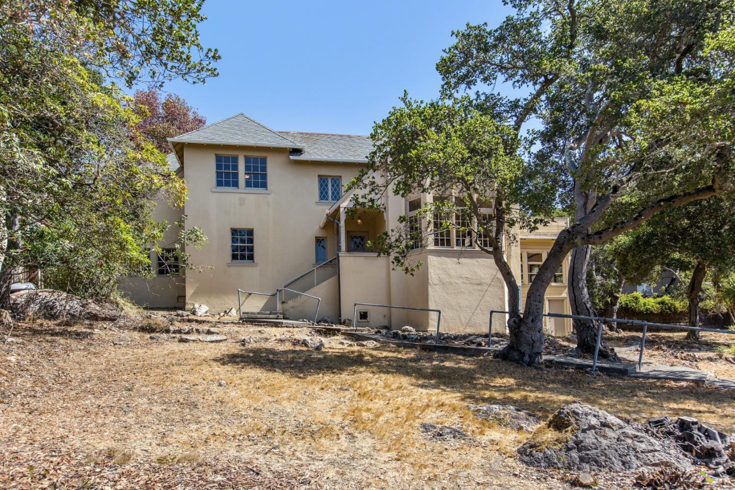 585 Santa Rosa Avenue Berkeley, CA 94707 - Photo 6 of 71