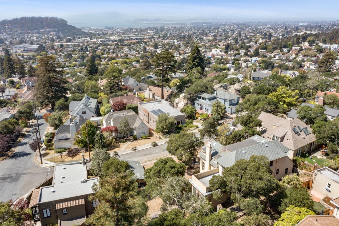 585 Santa Rosa Avenue Berkeley, CA 94707 - Photo 65 of 71 an aerial view of a city