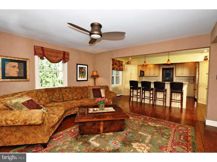 560 Reeds Road Downingtown, PA 19335 - Photo 23 of 25 Living Room