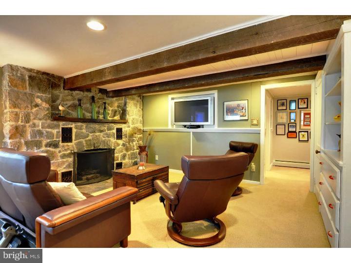 560 Reeds Road Downingtown, PA 19335 - Photo 8 of 25 Family Room