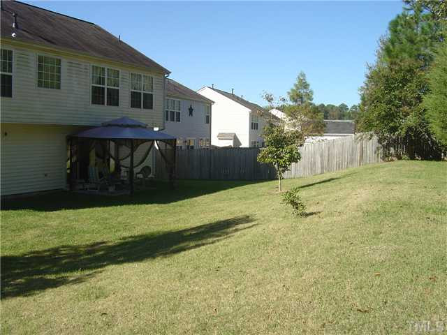 4736 Cardinal Grove Boulevard Raleigh, NC 27616 - Photo 4 of 25 Yard