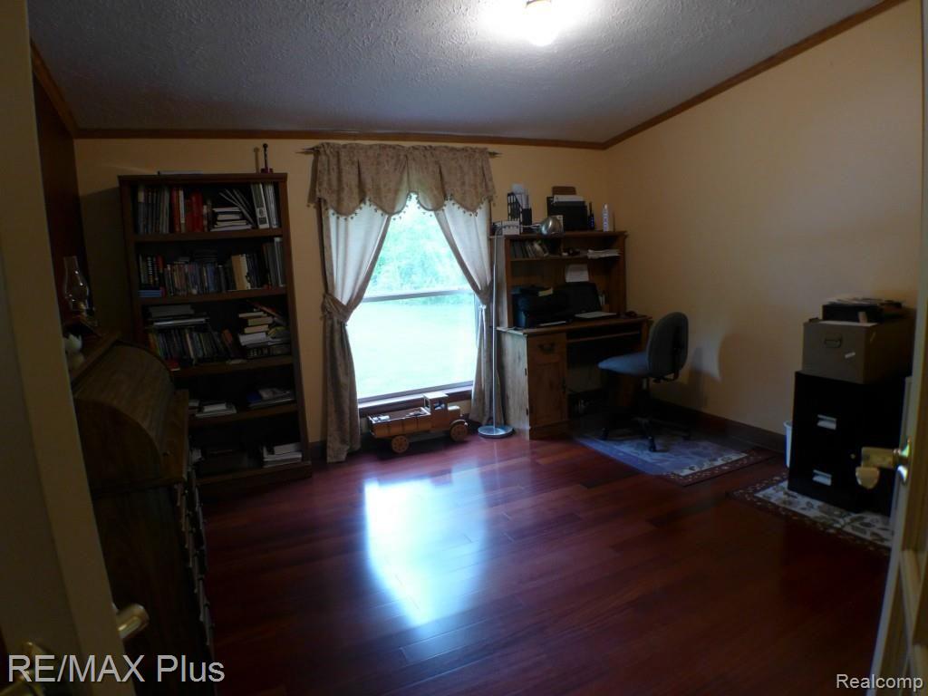 5710 Sheridan Road Vassar, MI 48768 - Photo 8 of 17 P1010167.jpg