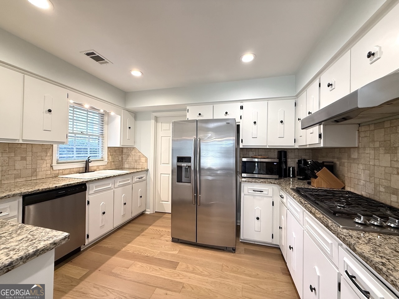 6827 Trapper Way Midland, GA 31820 - Photo 10 of 35