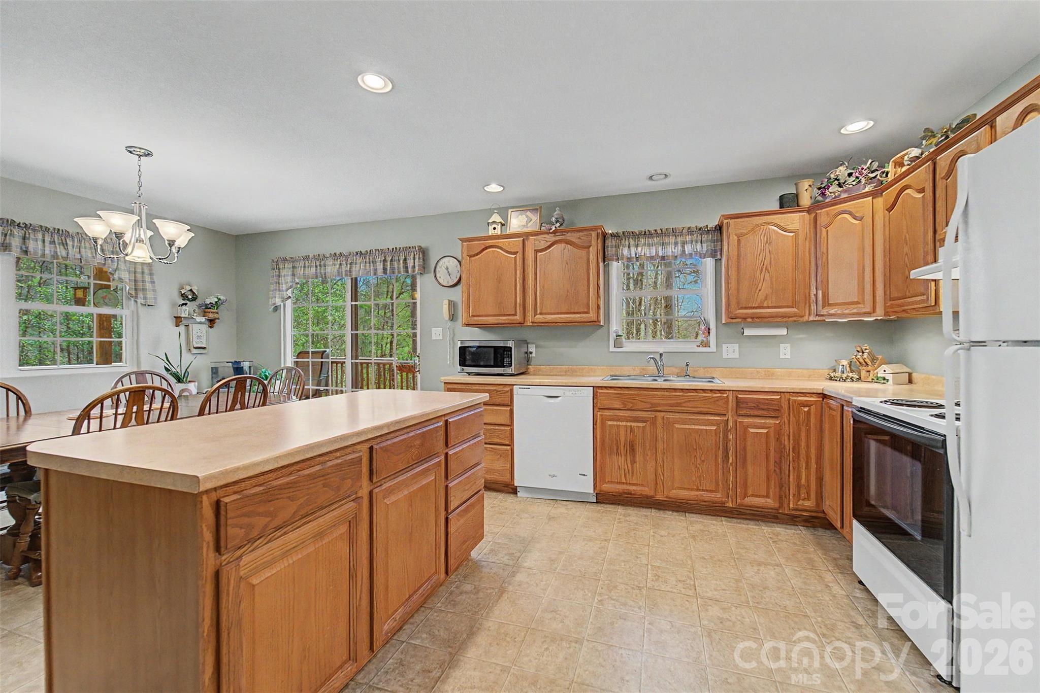 201 Wind Crest Ridge Sylva, NC 28779 - Photo 8 of 42