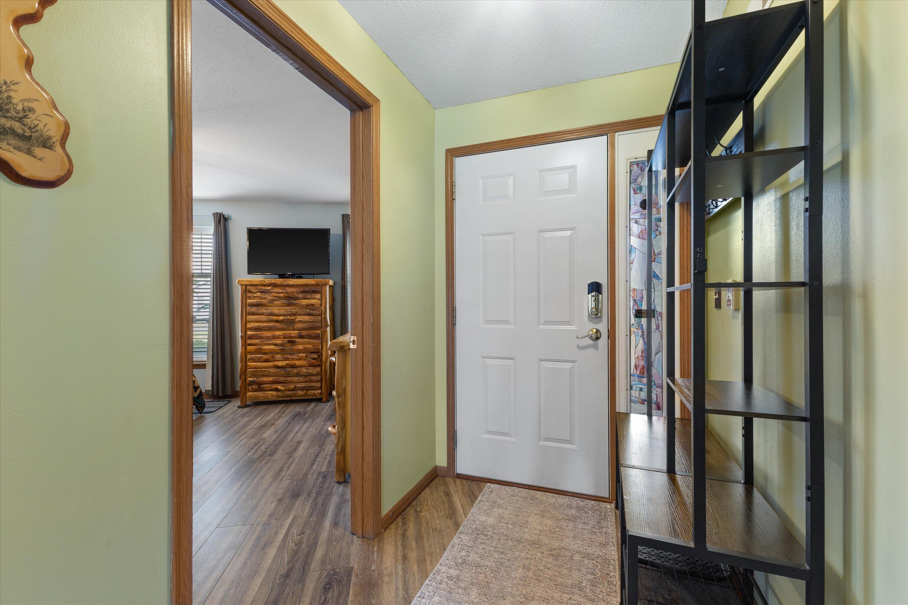 2107 Landings Lane Delavan, WI 53115 - Photo 19 of 30 Foyer