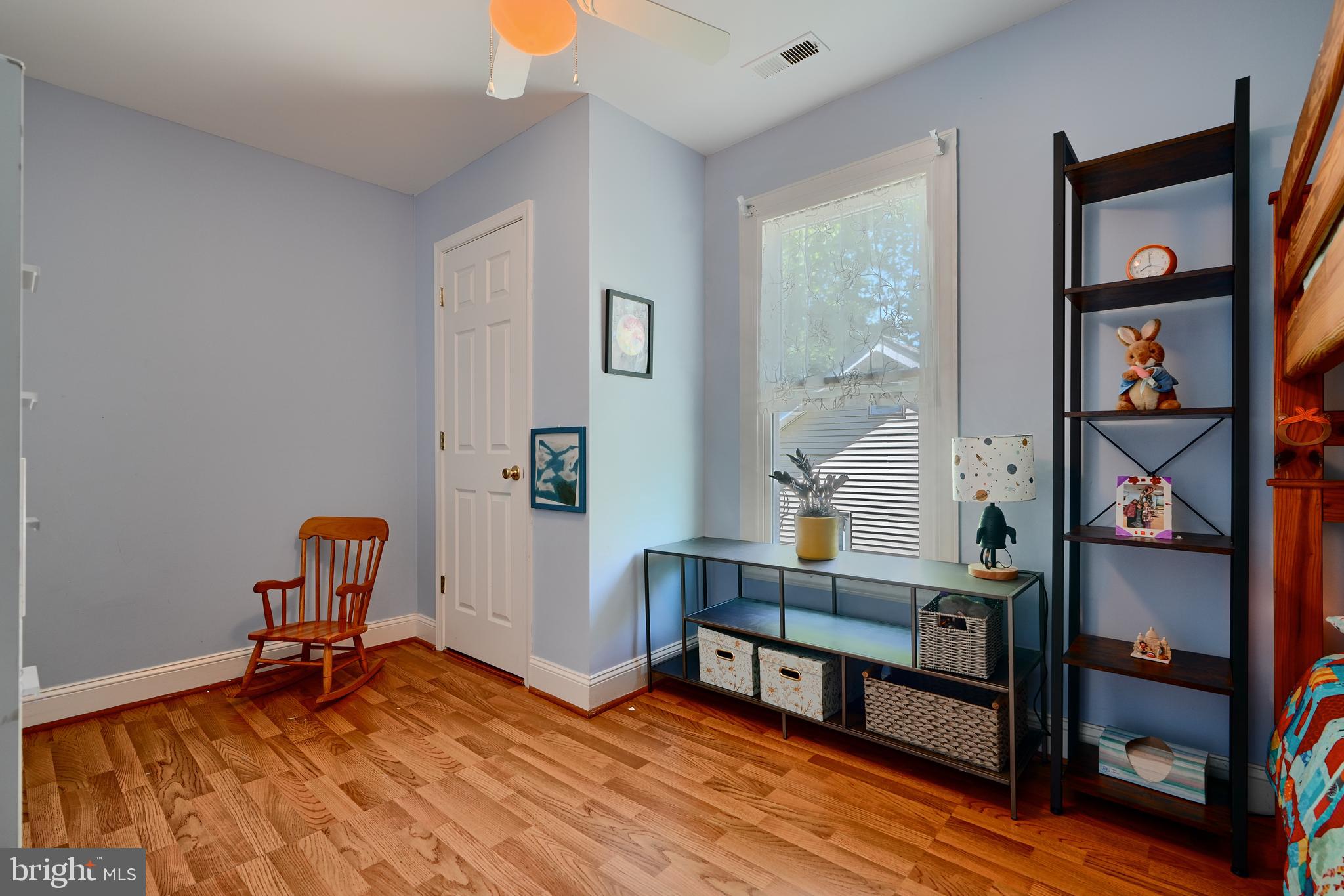 1111 Overbrook Road Baltimore, MD 21239 - Photo 34 of 47 a living room with furniture and a window