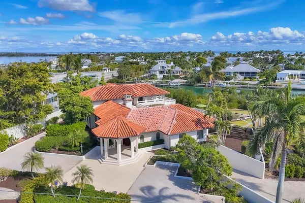 $9,875,000 | 1500 East Railroad Avenue, Boca Grande, FL 33921