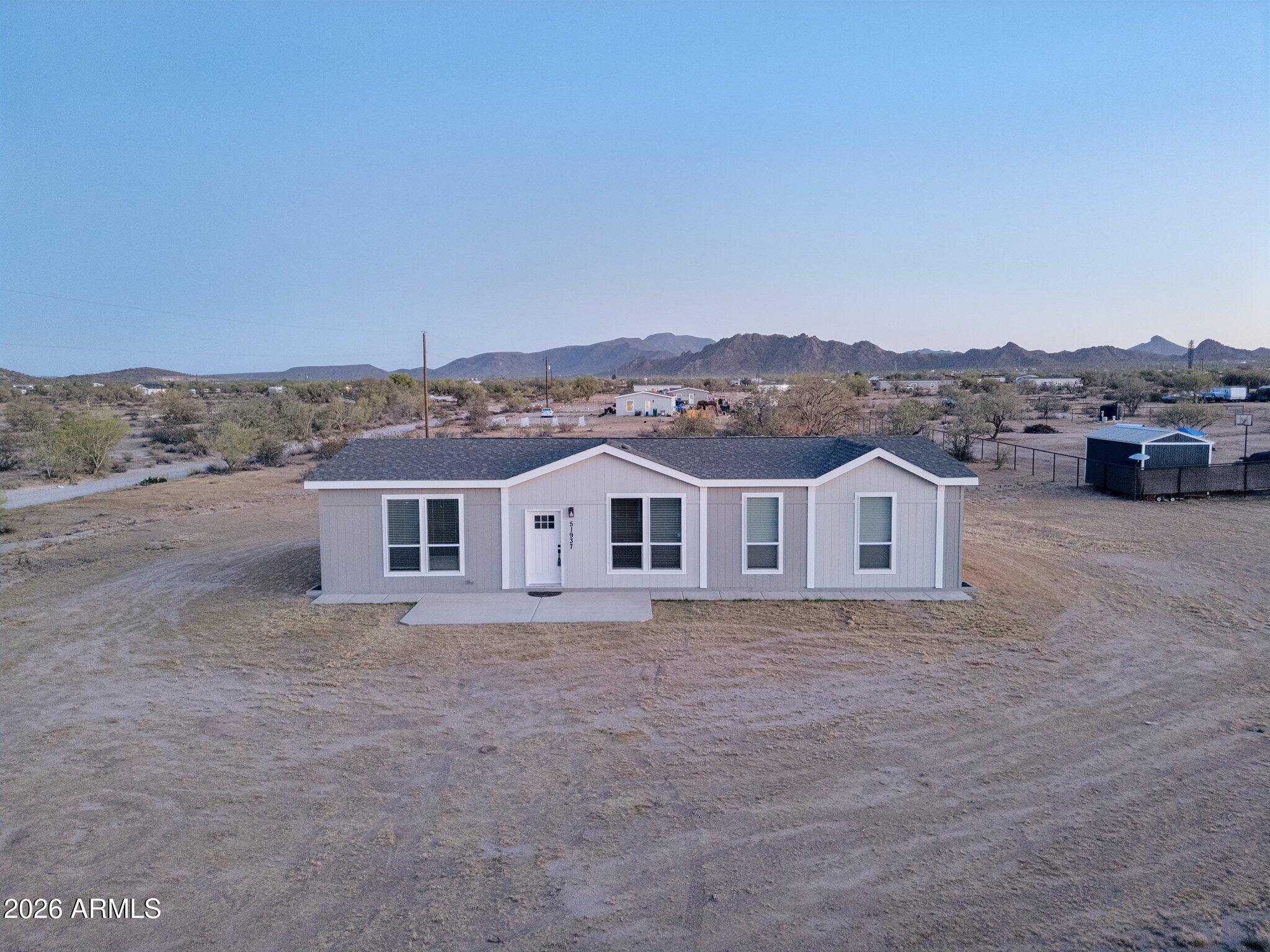 51937 West Wildwood Road Maricopa, AZ 85139 - Photo 8 of 28 17-web-or-mls-51937-w-wildwood-rd