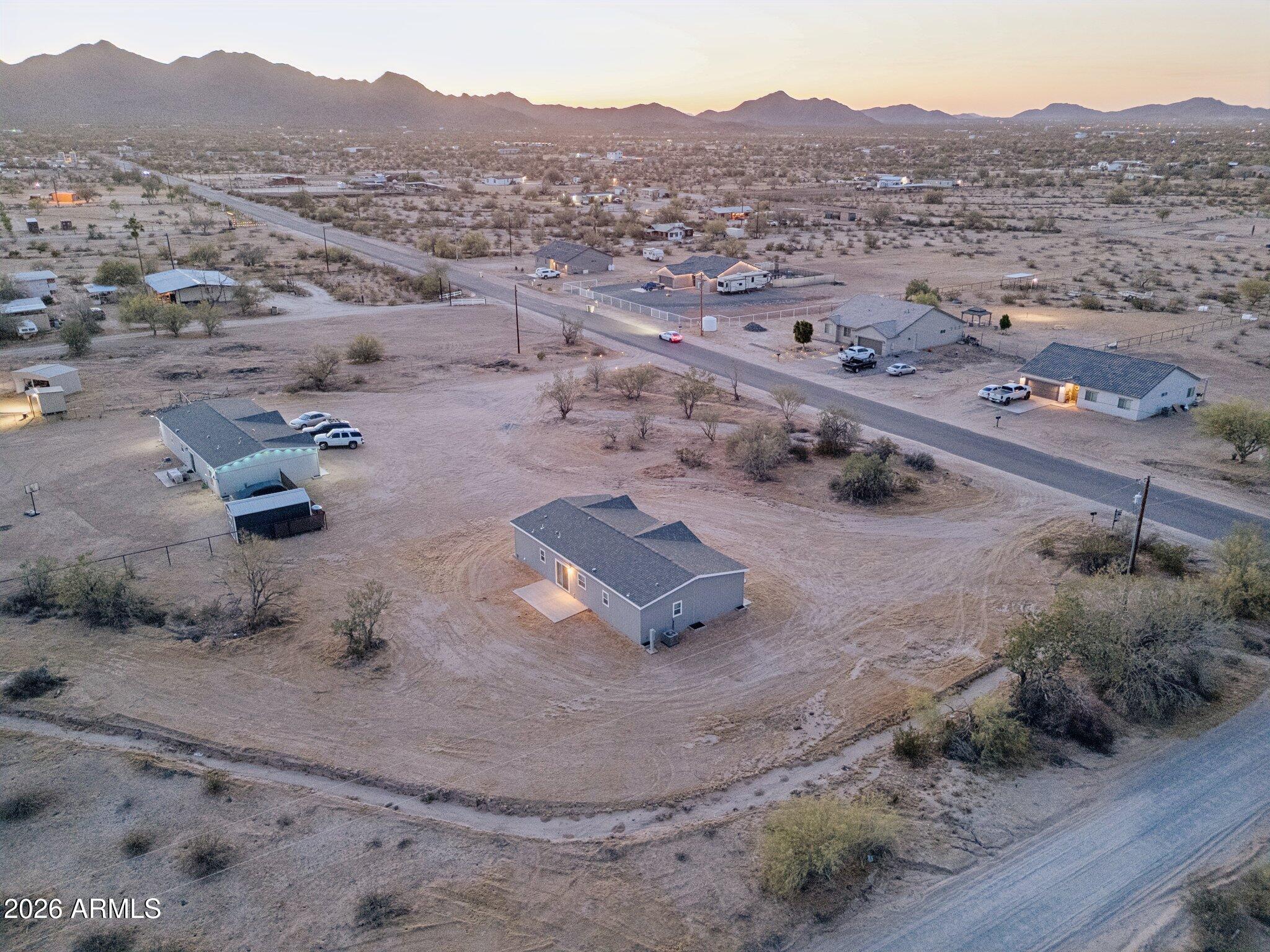 51937 West Wildwood Road Maricopa, AZ 85139 - Photo 9 of 28 24-web-or-mls-51937-w-wildwood-rd