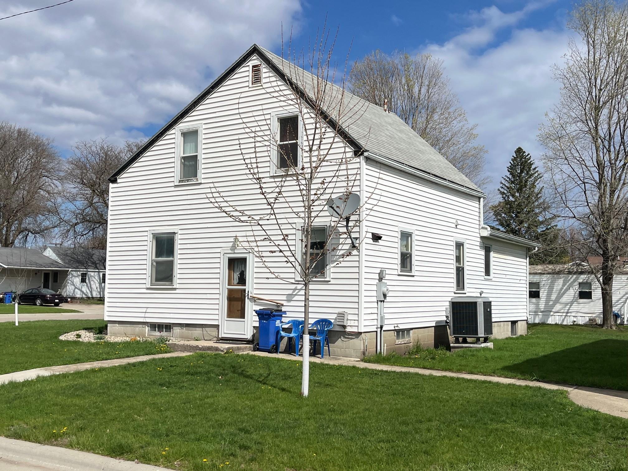 187 3rd Street Dawson, MN 56232 - Photo 2 of 12