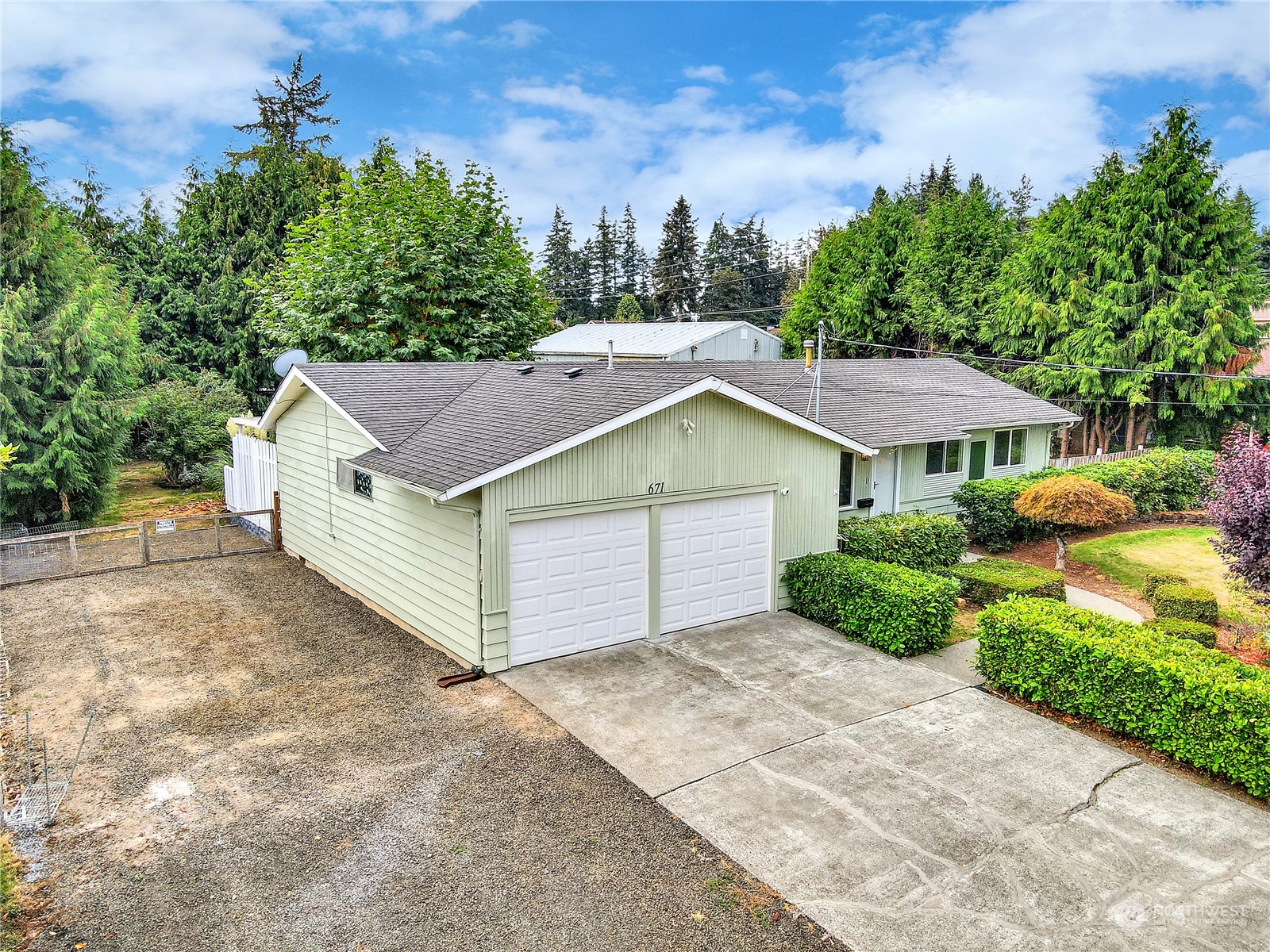 671 Sylvan Way Bremerton, WA 98310 - Photo 1 of 36 Gallery Image 1