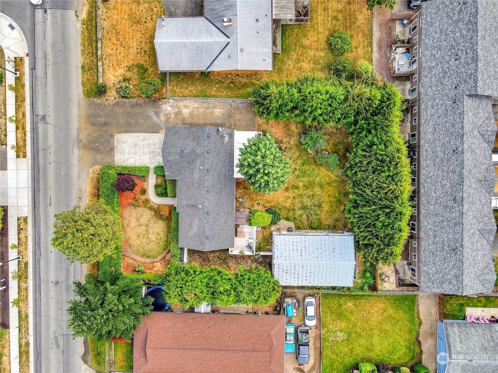 671 Sylvan Way Bremerton, WA 98310 - Photo 5 of 36 Gallery Image 5