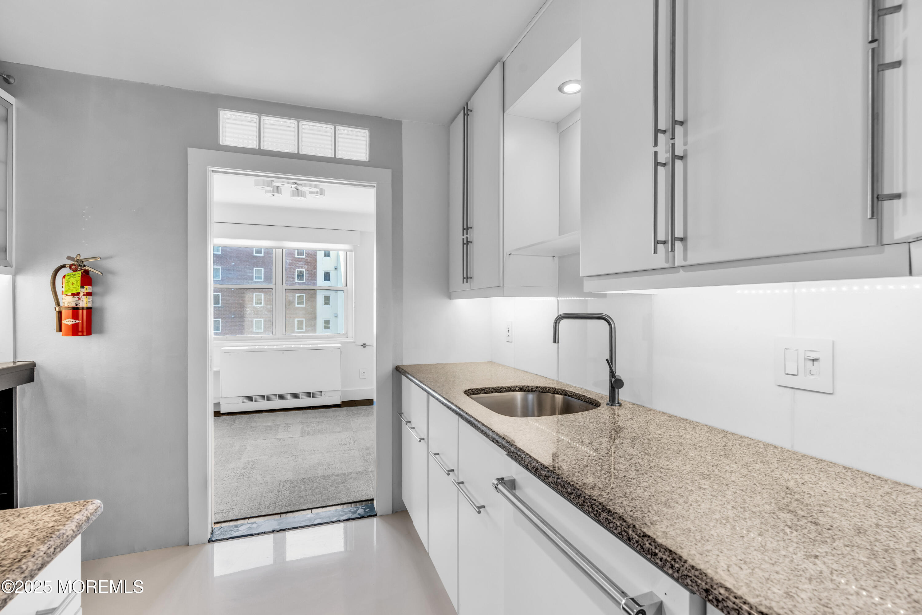 28 Riverside Avenue, Unit 8J Red Bank, NJ 07701 - Photo 4 of 27 kitchen