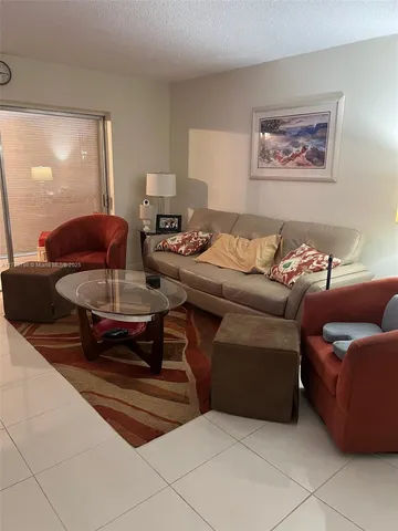 $175,000 | 6200 Northwest 44th Street, Unit 204, Lauderhill, FL 33319