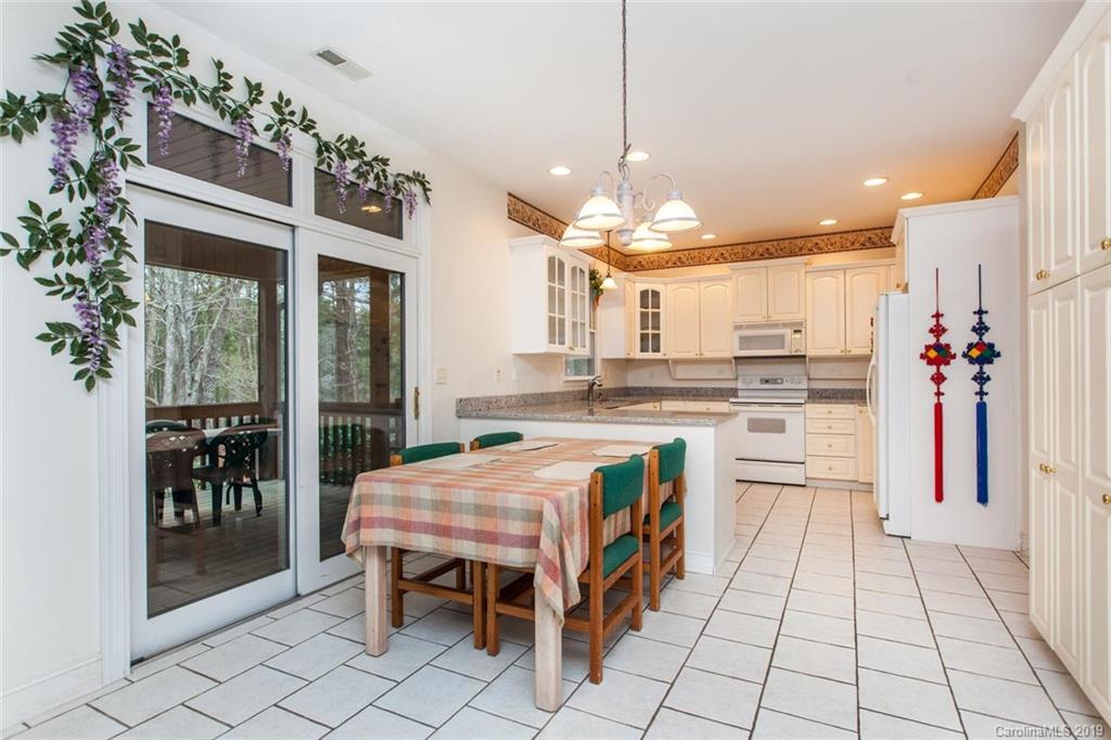 124 Portobello Road Arden, NC 28704 - Photo 12 of 34 Gallery Image 12