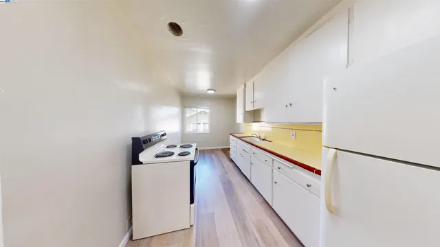 $999,999 | 3464 Champion Street, Oakland, CA 94602