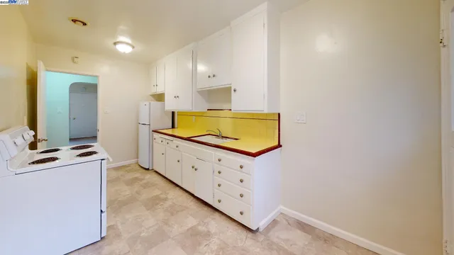 $999,999 | 3464 Champion Street, Oakland, CA 94602