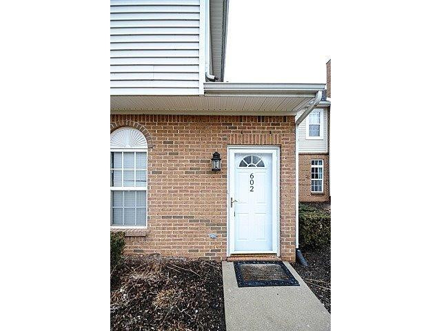 602 Olde English Circle Howell, MI 48855 - Photo 5 of 33 Photo 5