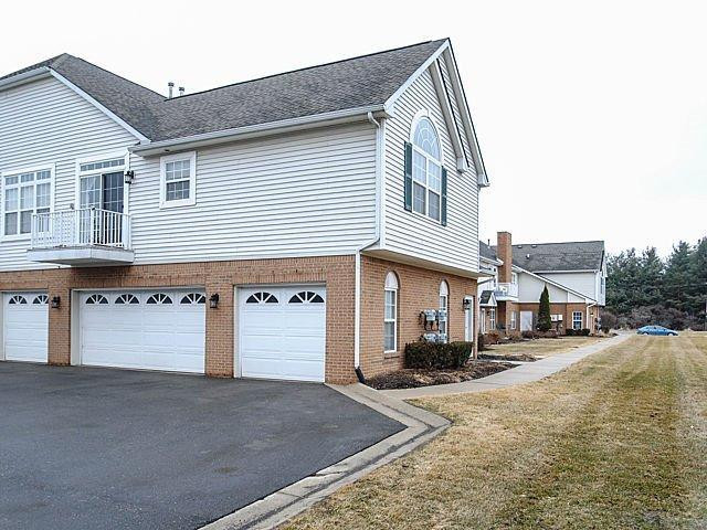602 Olde English Circle Howell, MI 48855 - Photo 8 of 33 Photo 8