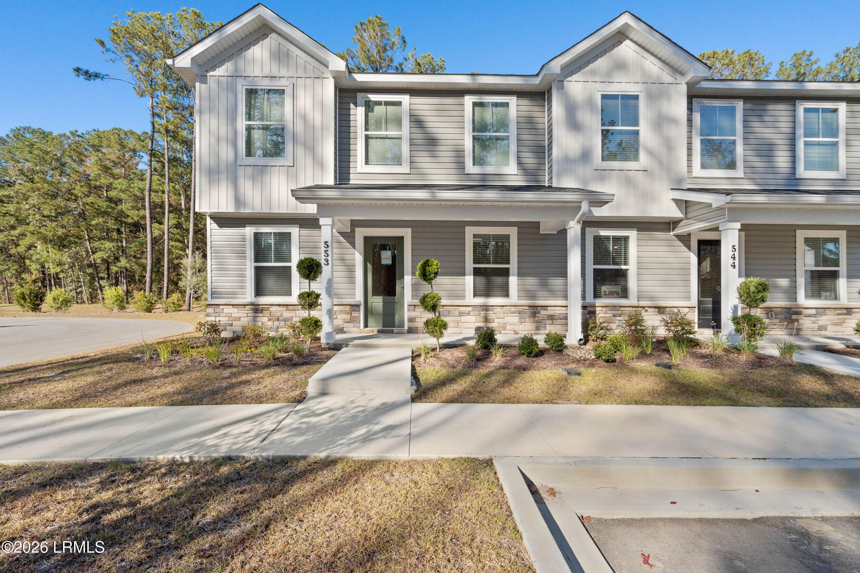 553 Royal Road Hardeeville, SC 29927 - Photo 1 of 37 553 Royal Oaks-1